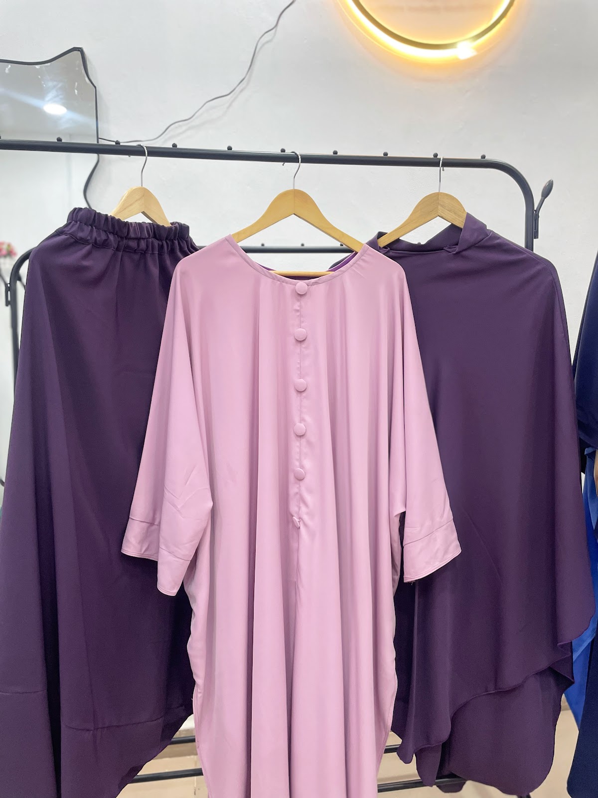 Modeste Layali three-piece split coordinate set