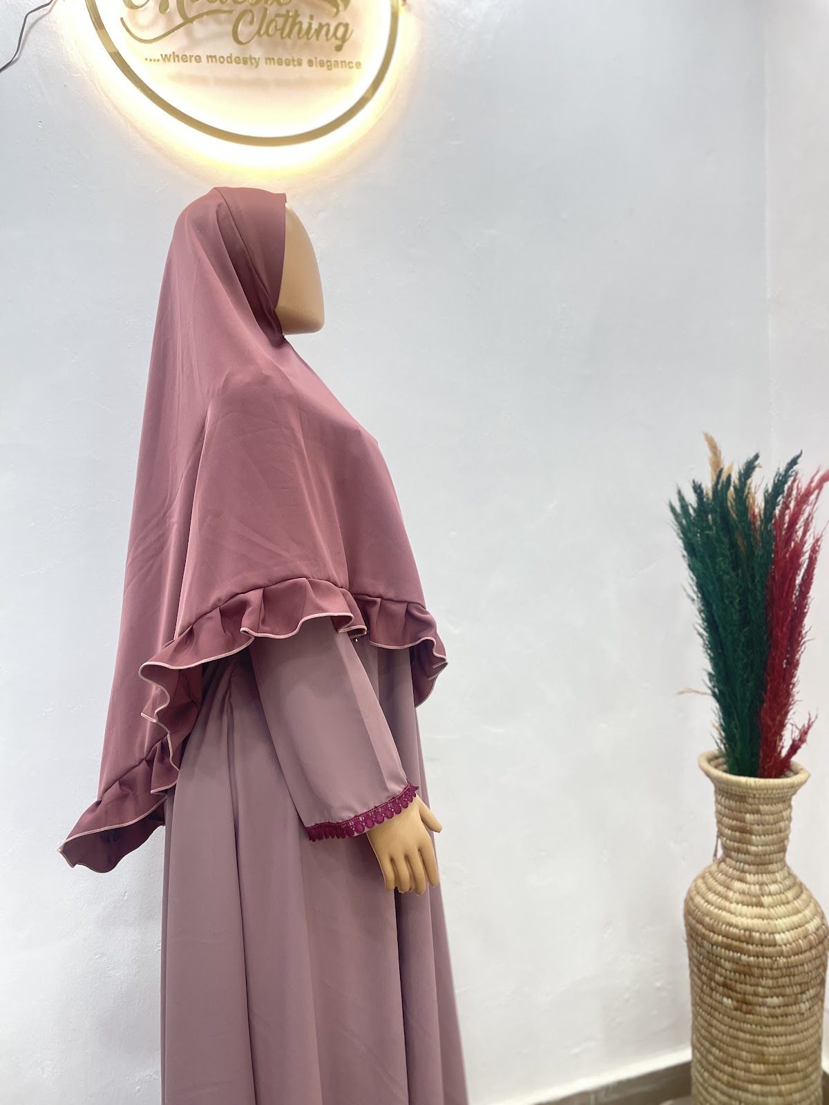 Modeste Afeefa frill set dusty rose side profile